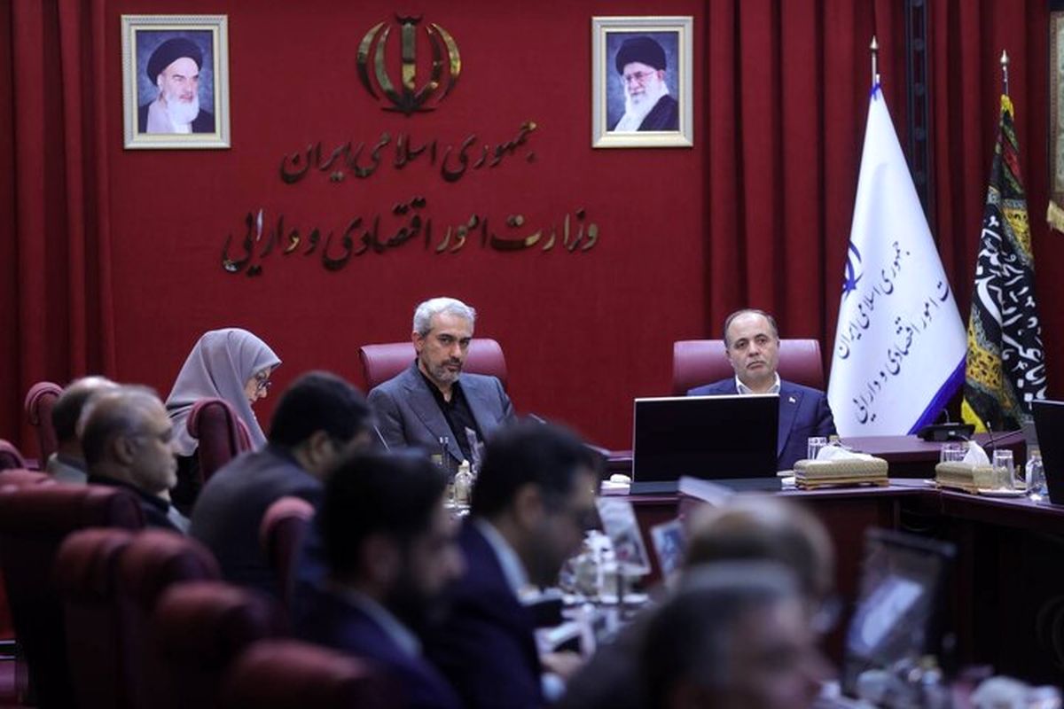 وزرای اقتصاد و جهاد کشاورزی