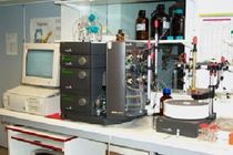 بررسی نحوه کارکردهای دستگاه جداسازی مواد از سوی ستاد نانو