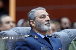 خاطره سپهبد شهید موسوی از دوران کودکی‌اش در محله‌های قدیمی قم و دعای خیر یک پیرزن + فیلم