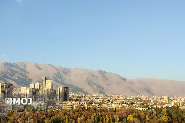هوای تهران پاک است