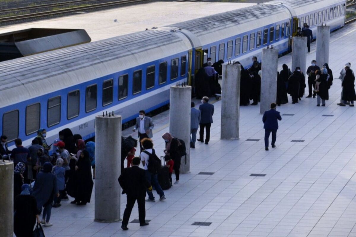 قطار مسافری 