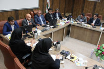 خرم‌آباد را دوست دارم و چند بار به این شهر سفر کرده‌ام