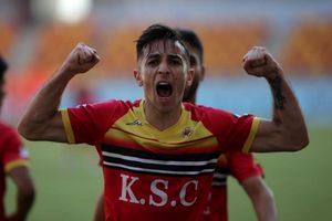 بازار گرمی به سبک احمدزاده