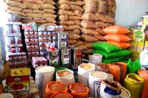 کشف یک انبار برنج و روغن احتکار شده در اهواز