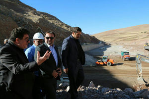 استاندار لرستان از سد مخزنی تاج امیر دیدن کرد