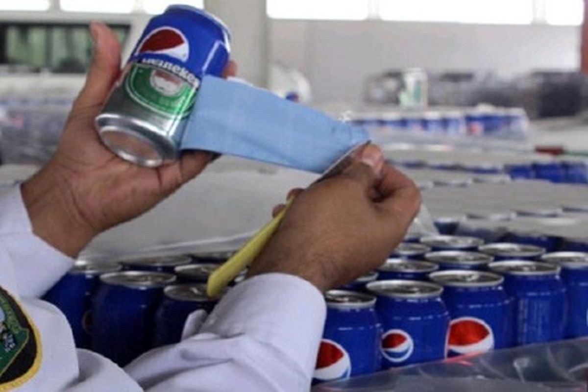 قاچاق قوطی نوشابه انرژی زا 