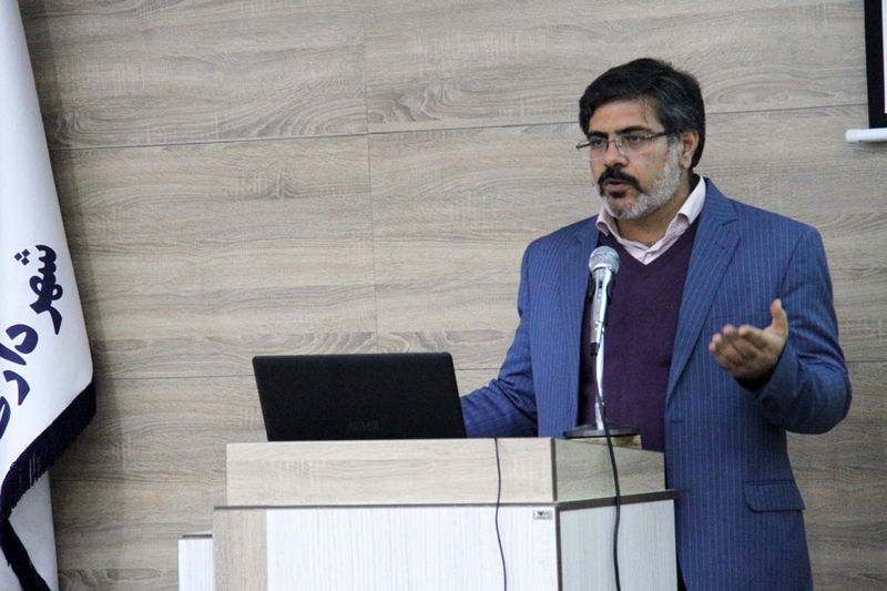 رونمایی از 30 اثر فاخر گرافیکی با موضوع "رسول مهر" در زمستان