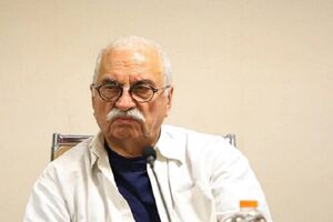 عیادت مدیرکل هنرهای نمایشی از هادی مرزبان در بیمارستان تهران