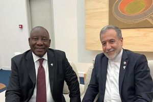 وزیر خارجه با رئیس جمهور آفریقای جنوبی دیدار کرد