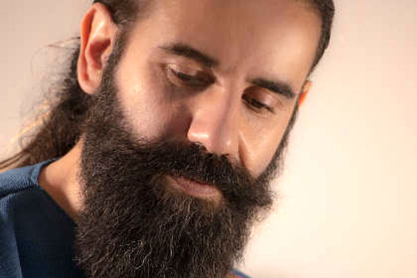 انتشار «لحظه‌ رفتن» با صدای حسن مهدی اعتباری