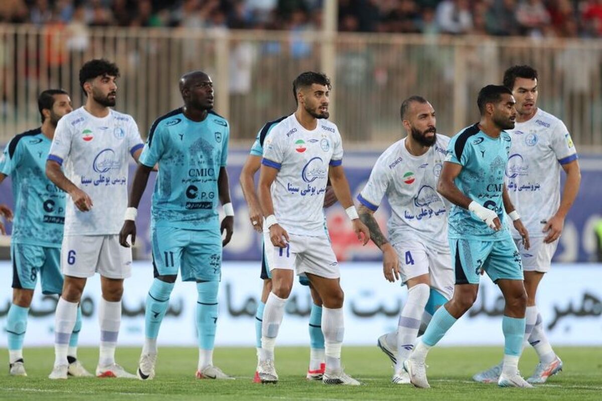 چادرملو و استقلال