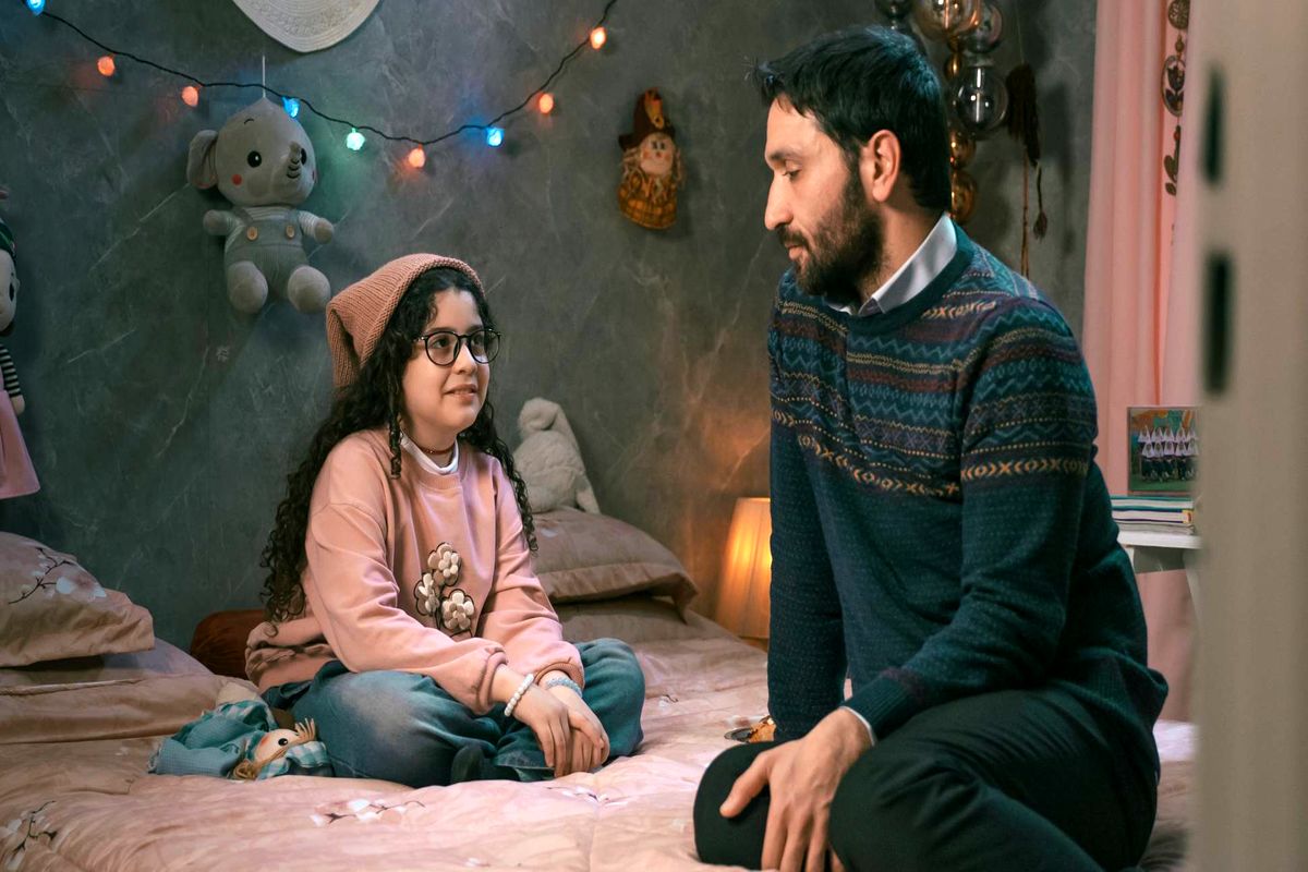 سریال سرو، سپید، سرخ