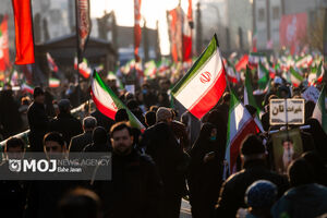 مشهد میزبان «رژه کالسکه‌سواران» به یاد رهبر شهید و شهدای جنگ رمضان