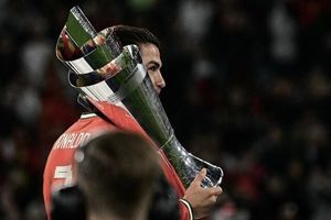  این قهرمانی با هیچ چیز قابل مقایسه نیست