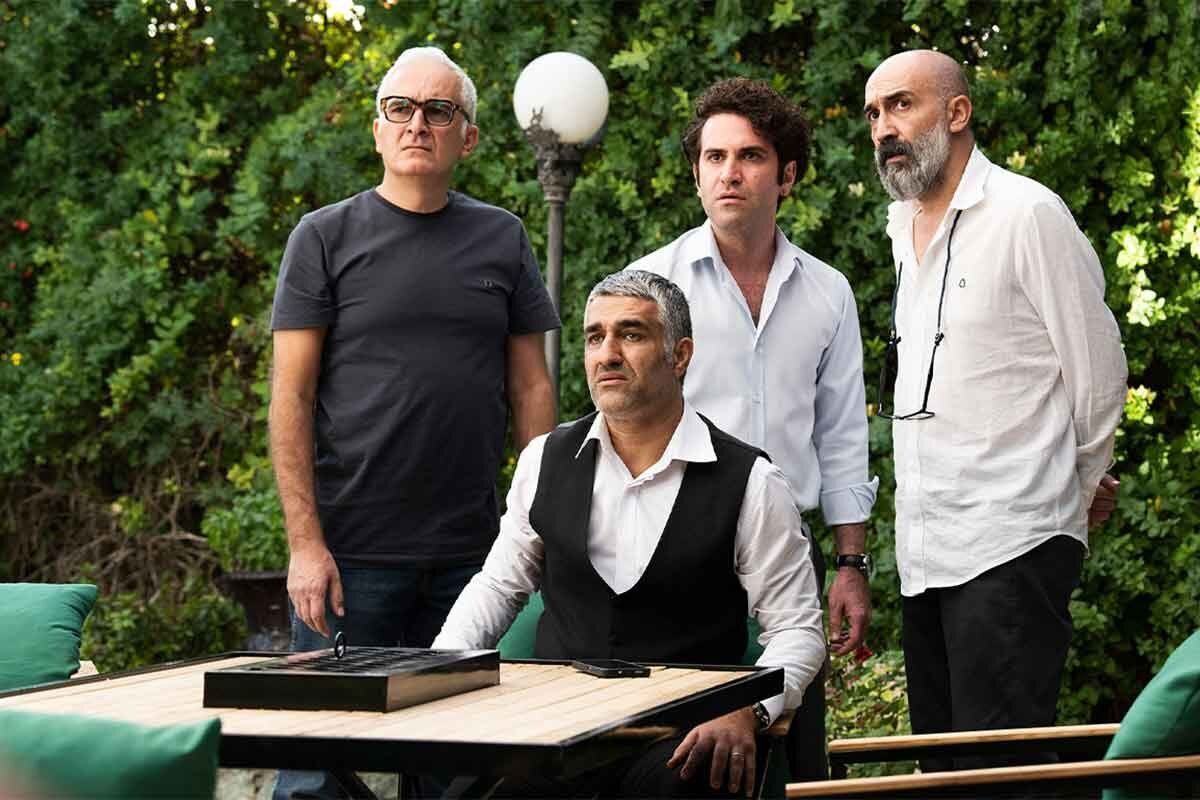 صبحانه با زرافه‌ها