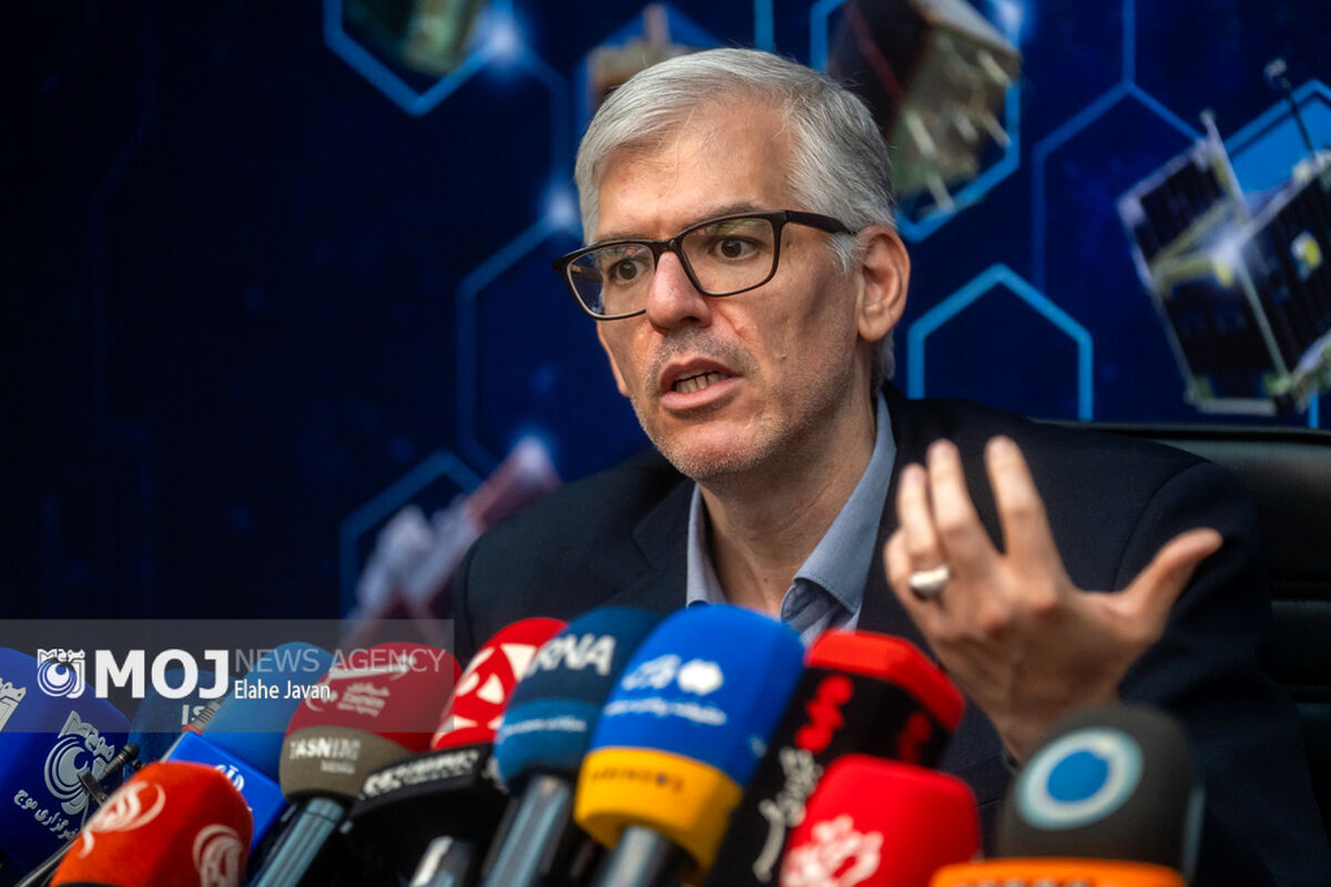 نشست خبری رییس سازمان فضایی ایران