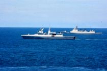 رژه دریایی با حضور شناورهای رزمی در رزمایش اراده برای صلح ۲۰۲۶ برگزار شد