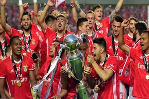 خوش‌شانس‌ترین فوتبالیست جهان کیست؟