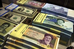 کشف بیش از ۵۰ میلیارد ریال اسکناس قاچاق در مرز مهران