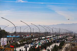 مانور بزرگ خودرویی ناوگان تاکسیرانی قم به مناسبت ۲۲ بهمن برگزار شد