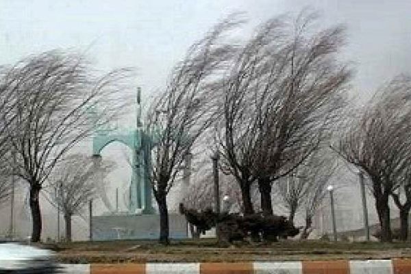 تهران با وزش باد شدید همراه است