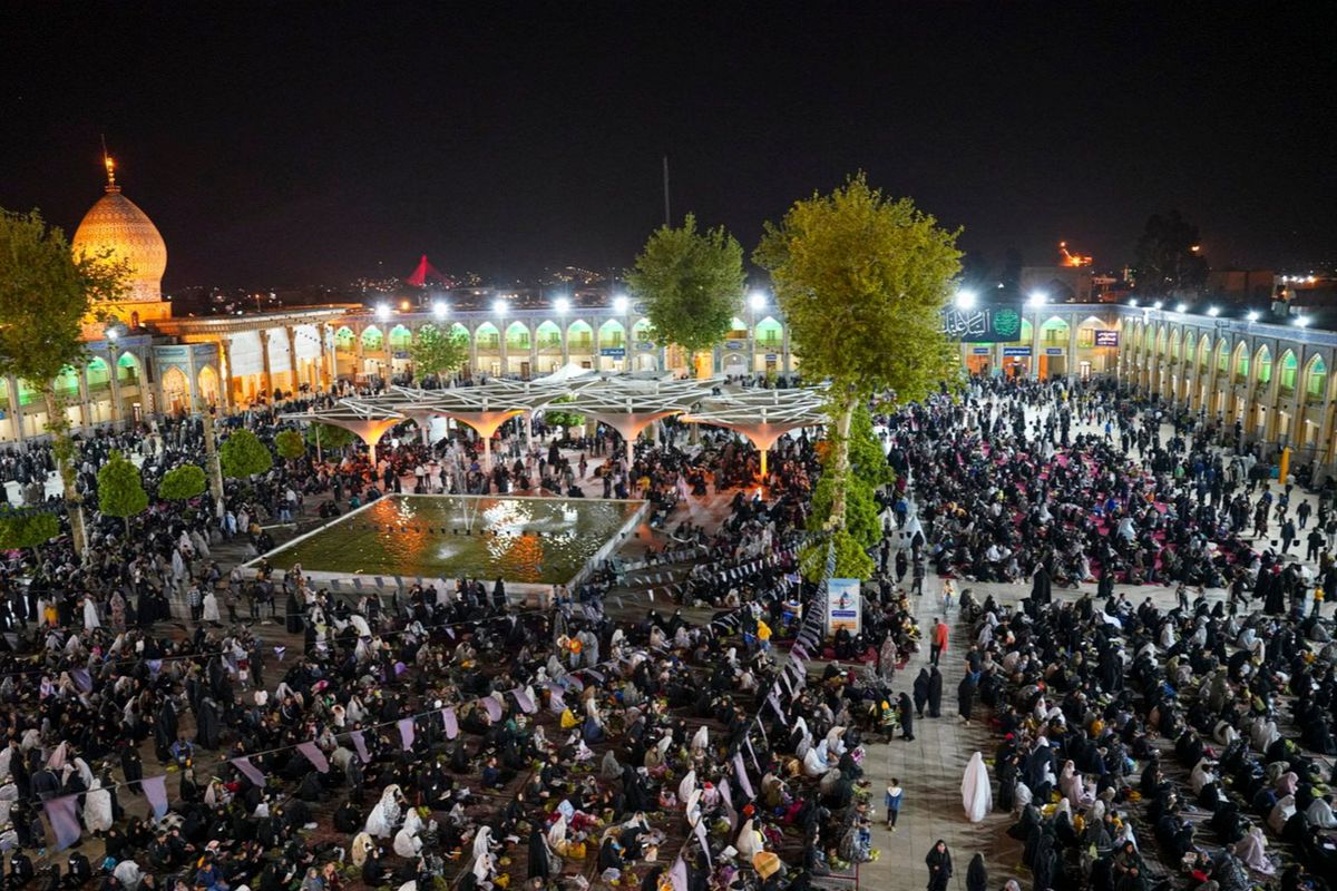 حرم شاهچراغ ع