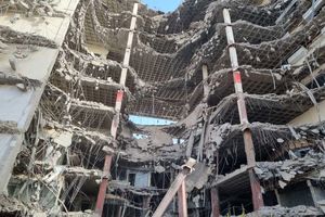 افزایش تعداد جانباختگان حادثه ریزش ساختمان متروپل به ۲۸ نفر