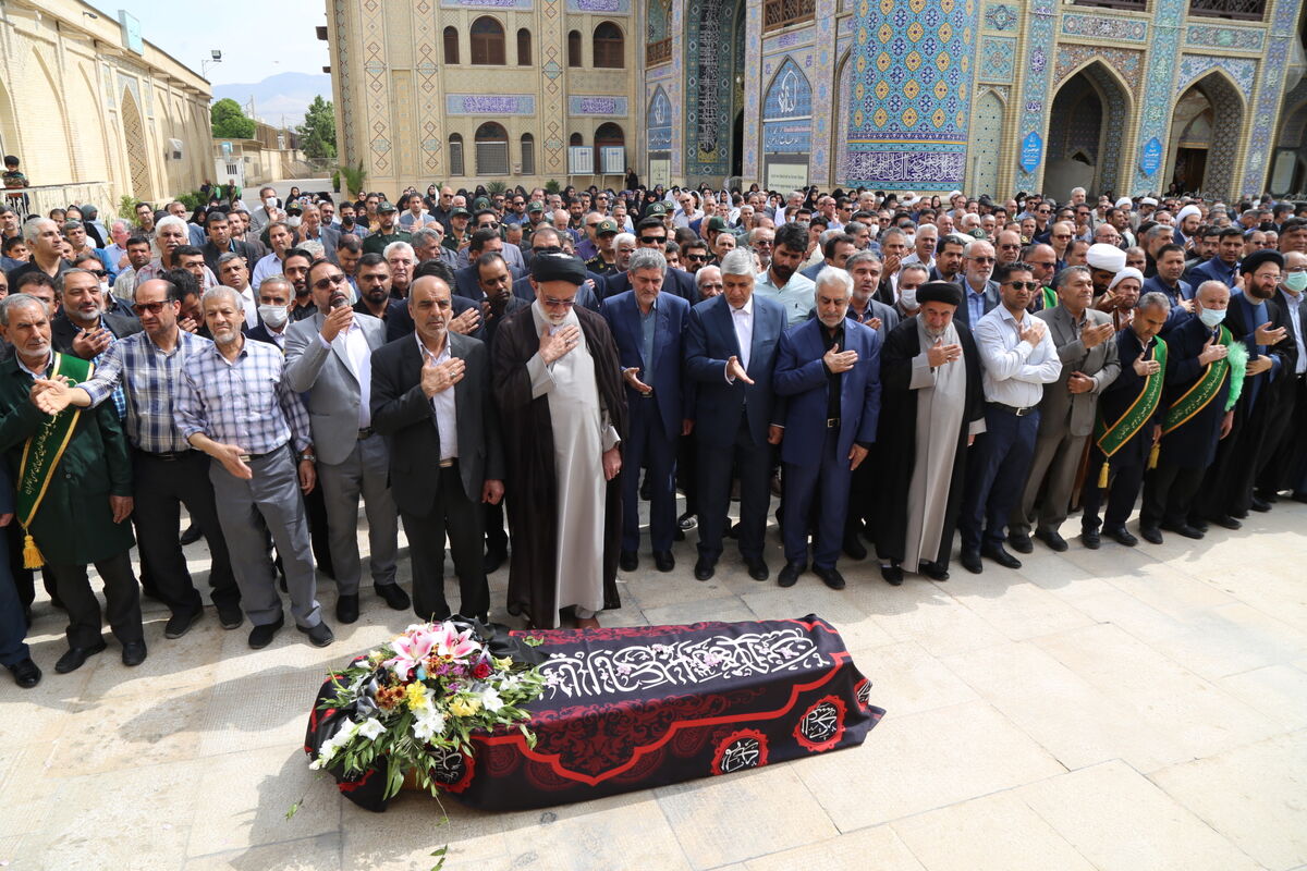تشییع پیکر مادر شهید+ شیراز