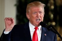 ترامپ دولت فدرال را تهدید کرد