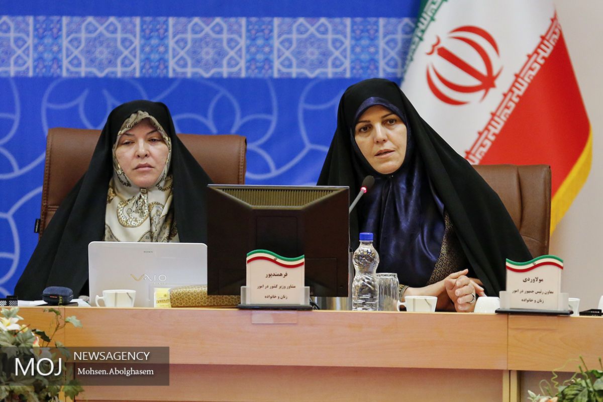 نشست هم اندیشی زنان فعال در عرصه های اقتصادی 