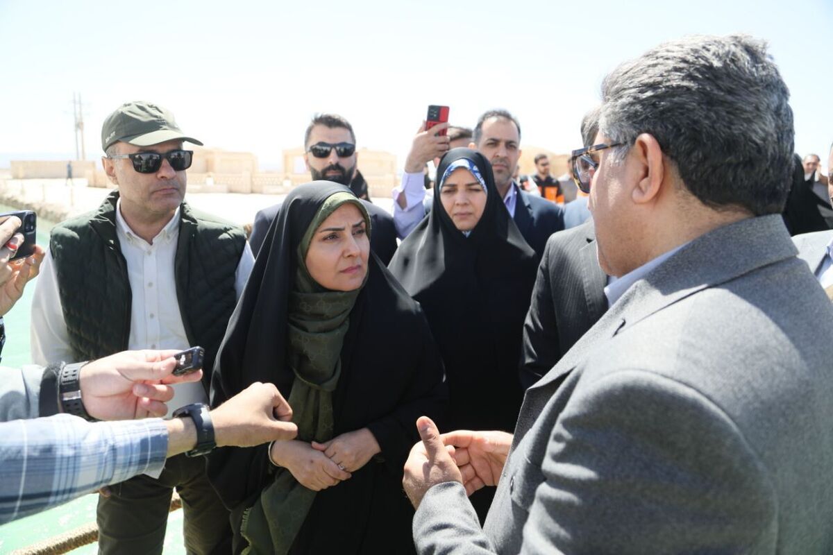 فرزانه صادق