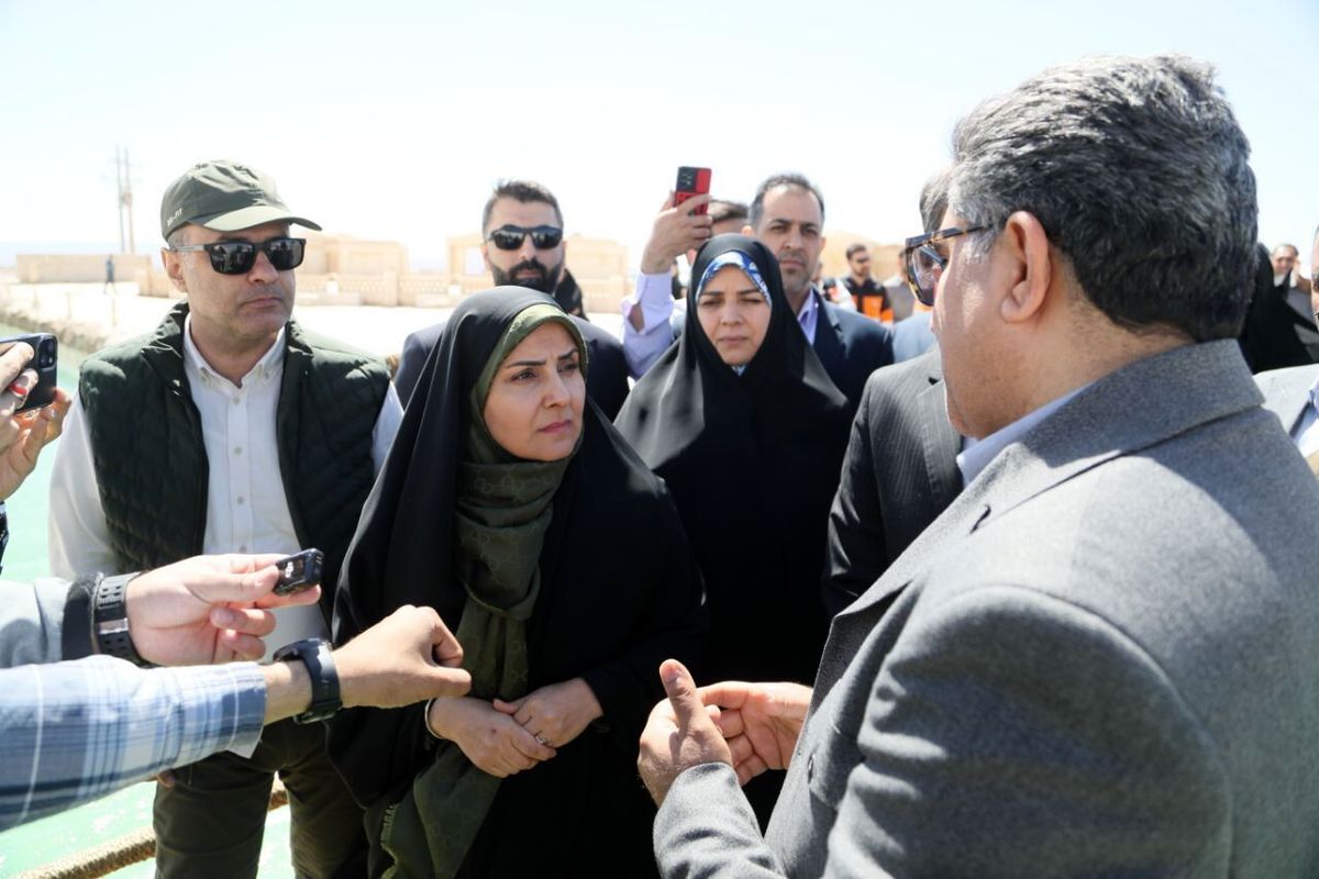 فرزانه صادق