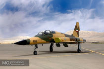 رونمایی از جنگنده ایرانی کوثر 