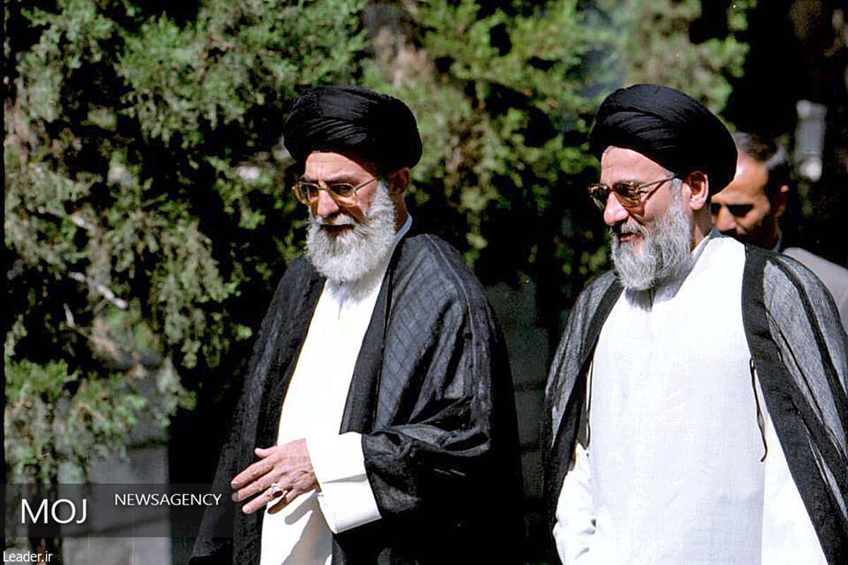 تصاویری از آیت‌الله هاشمی شاهرودی در کنار مقام معظم رهبری