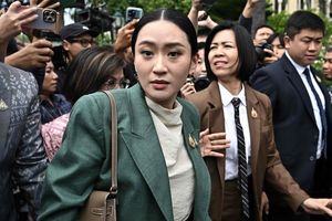 تعلیق نخست‌وزیر تایلند/ بحران جدید سیاسی در بانکوک پس از افشای تماس حساس