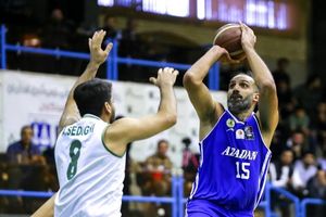 تیم بسکتبال نفت آبادان مقابل طبیعت به پیروزی رسید