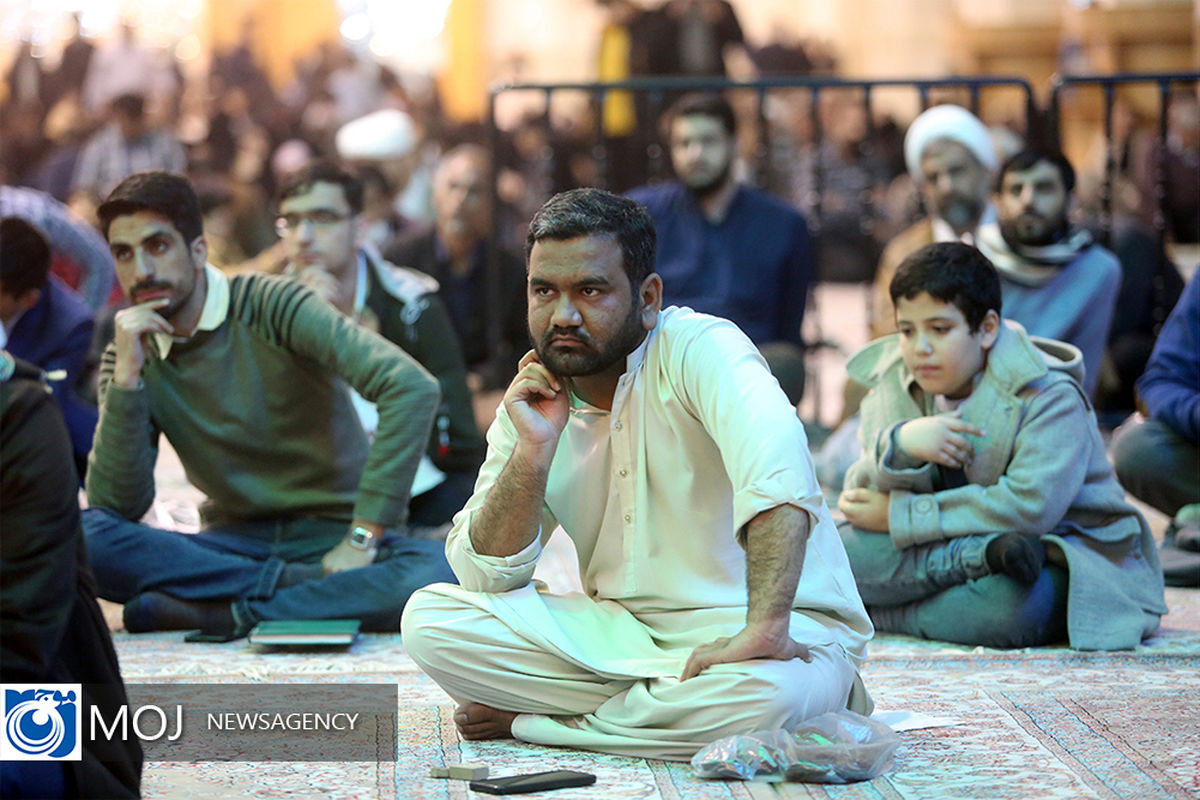 احیای‌ شب نیمه شعبان در حرم حضرت معصومه (س)