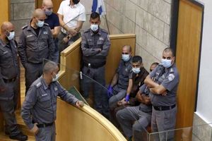 سکوت ۴ اسیر فلسطینی بازداشت شده در قبال دو اسیر دیگر