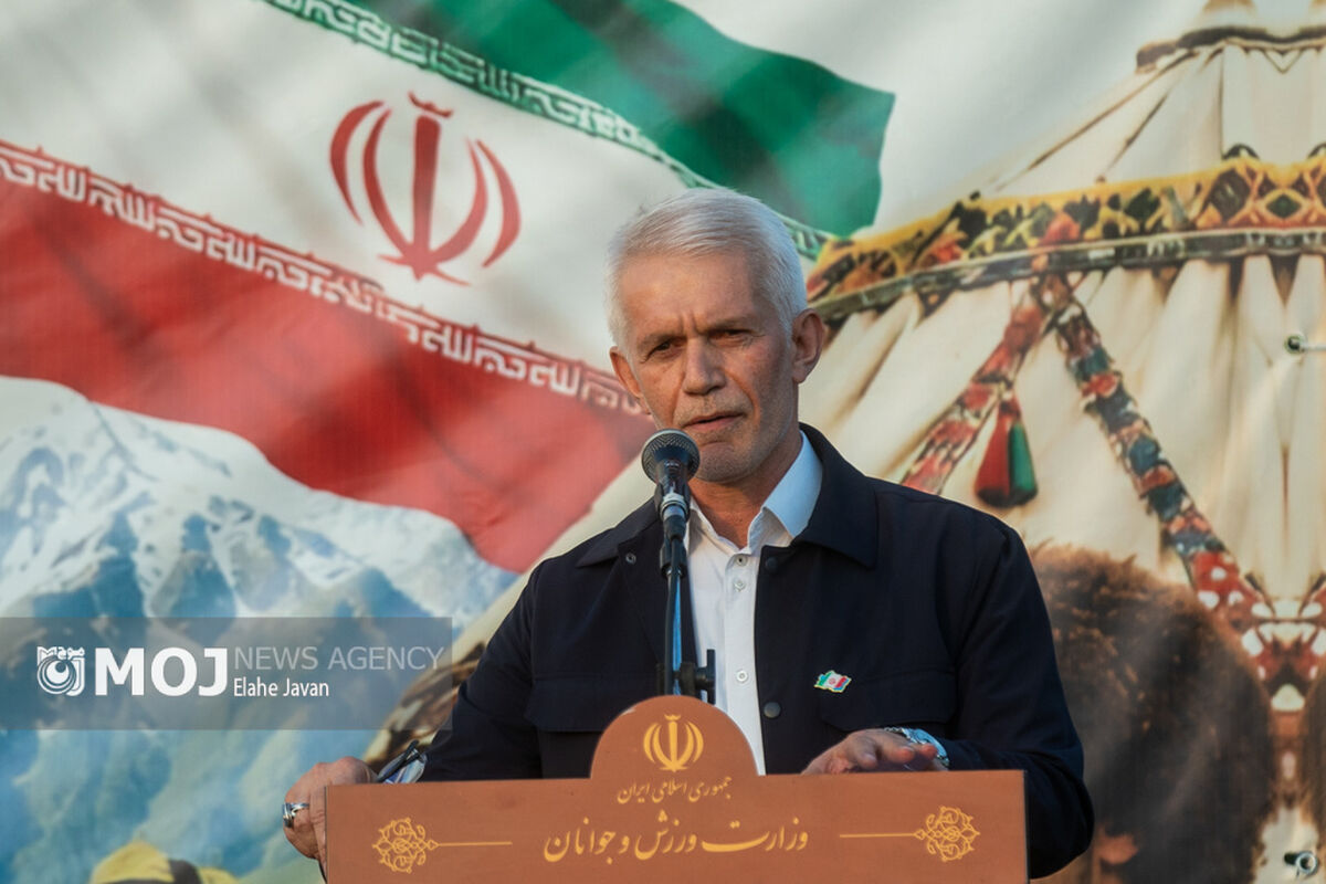 سیدمحمد شروین اسبقیان + معاون ورزش قهرمانی و حرفه‌ای وزارت ورزش و جوانان