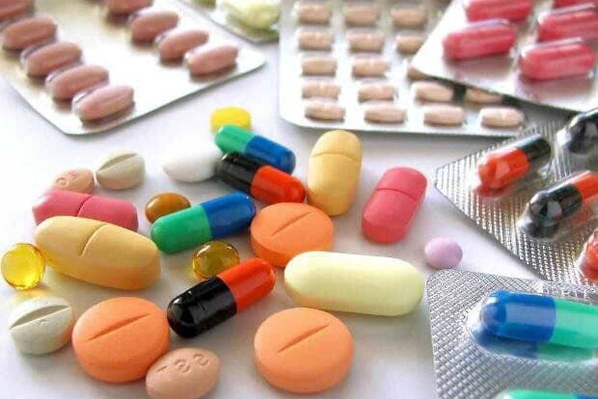 بازگشت ۱۰ داروی بیماران خاص تحت پوشش بیمه به داروخانه‌ها + فیلم