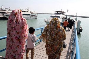 ترابری مسافر در بنادر قشم  به7 میلیون نفرسفر رسید / رونق 199 درصدی ترانشیپ در بندر قشم