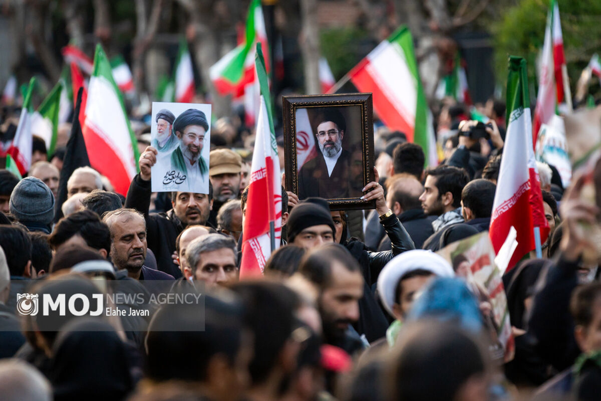 تشییع پیکر ۳۵ شهید در تهران