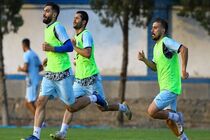 استقلال تمرین نمی‌کند
