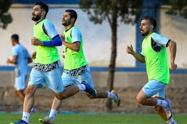 تمرینات استقلال آخر هفته با ۴ ملی‌پوش خواهد بود