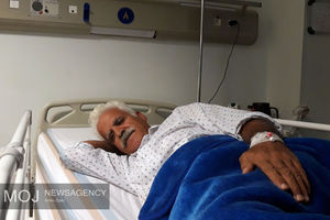 شاعر لرستانی «عزیز نادری» در بیمارستان بستری شد