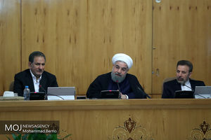 شهیدان رجایی و باهنر راه ایثار و فداکاری را انتخاب کرده بودند 