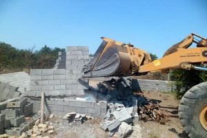 قلع و قمع ۸۲ فقره کاربری غیرمجاز در محمودآباد