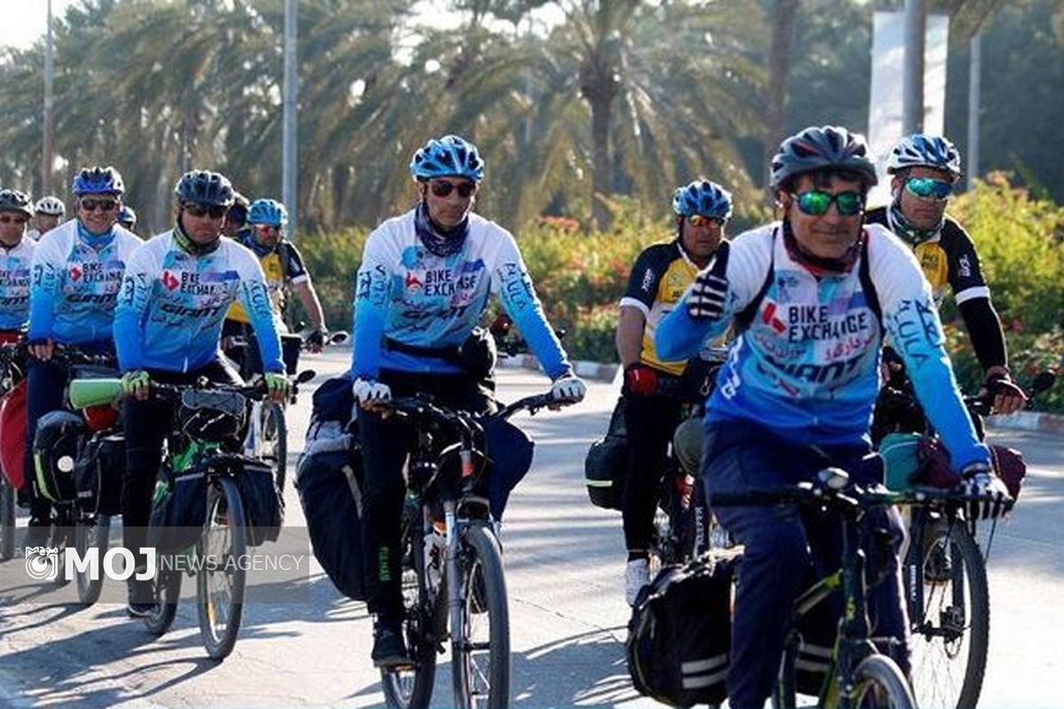 مایکل توریست ها در کیش