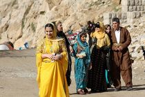 روستاییان وام اشتغال را صرف جشن و سرور می‌کنند