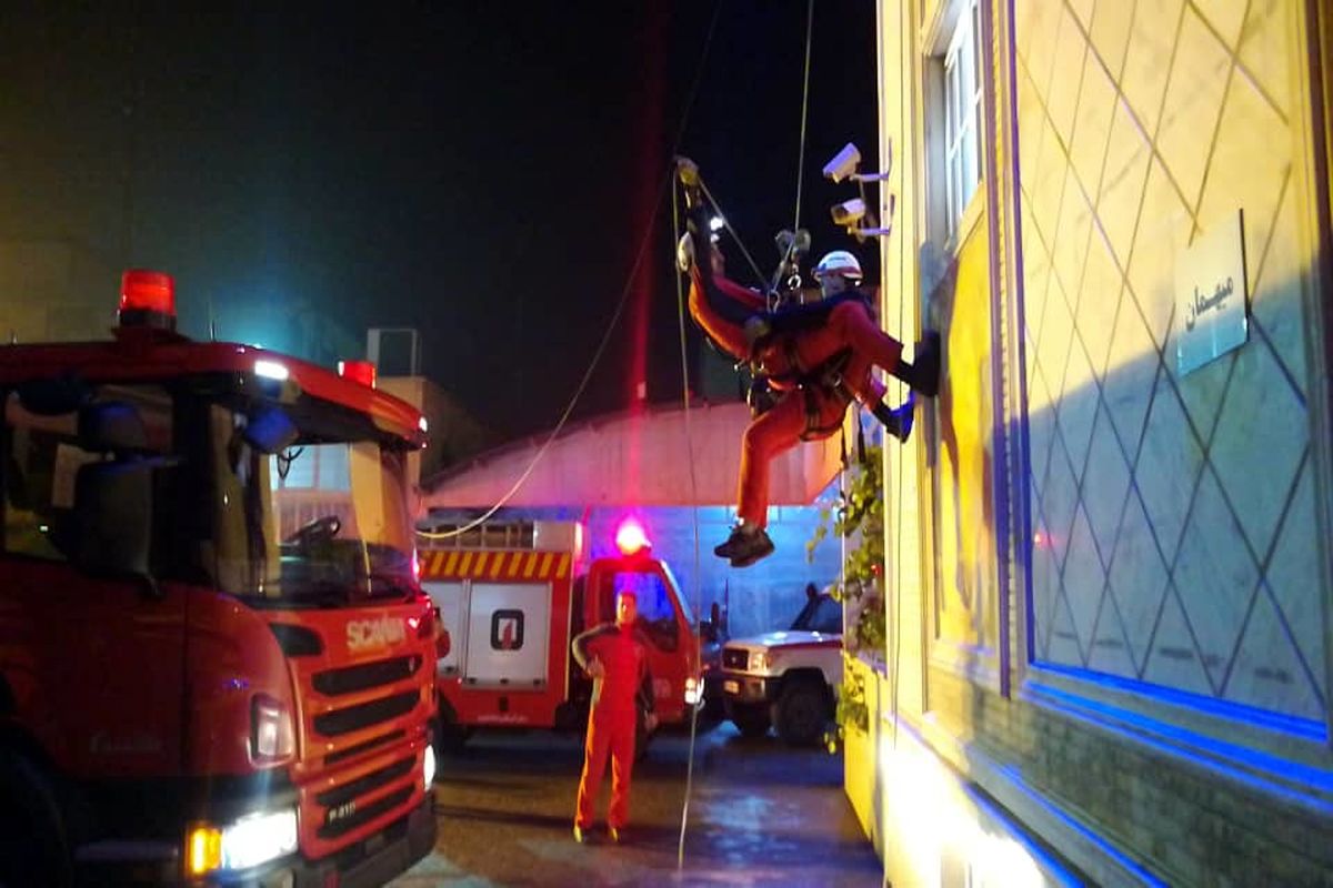 مانور آتش نشانی